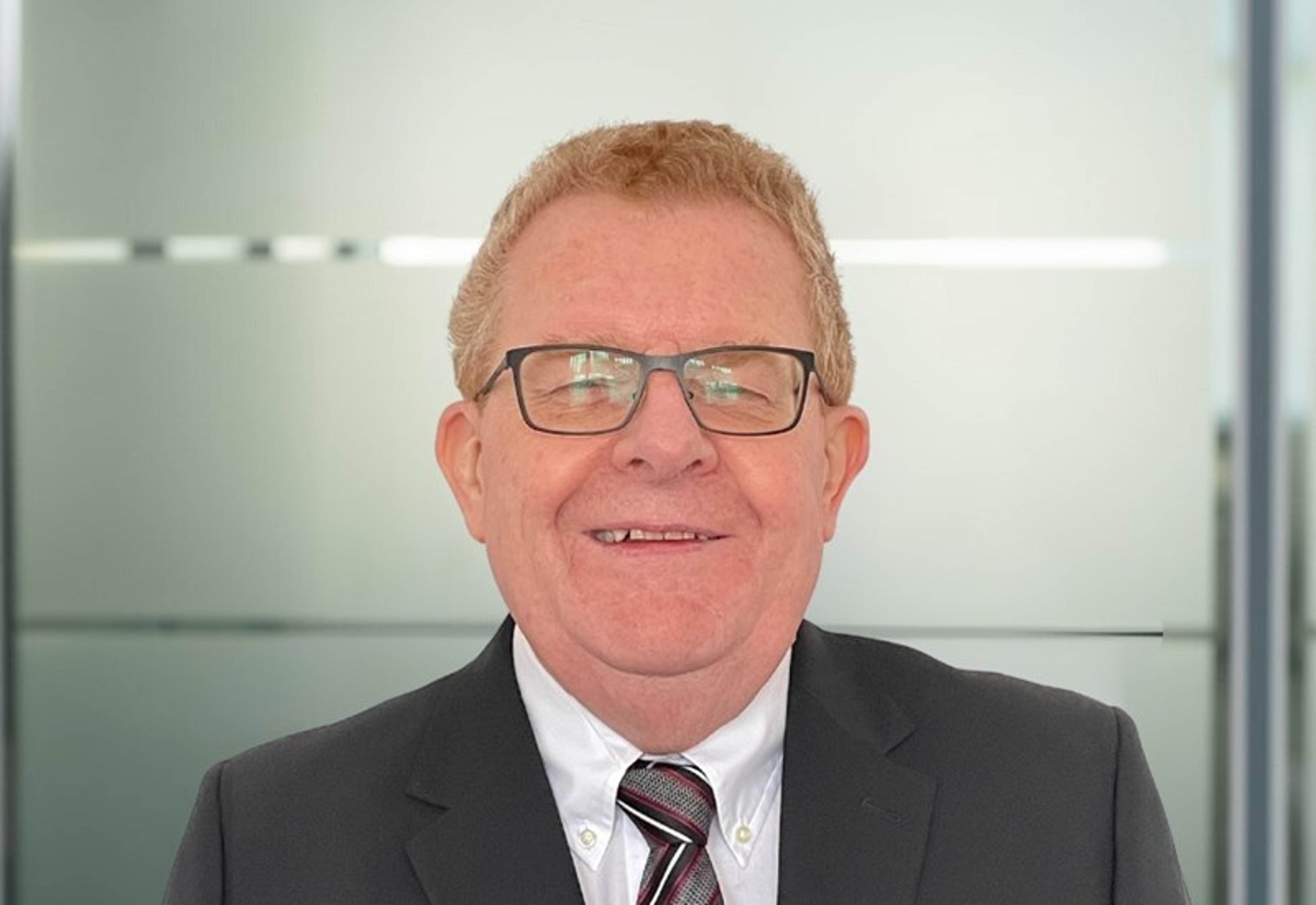 Stephen Abbotts Headshot
